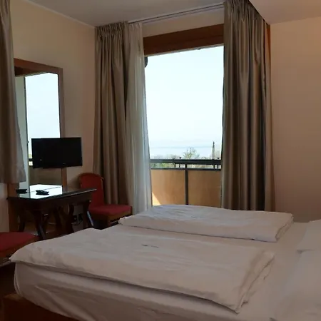 Parc Casa Mia מלון 3*