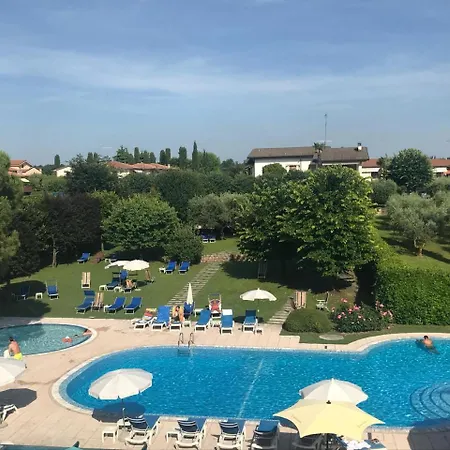 Parc Casa Mia 3* לאזיסה